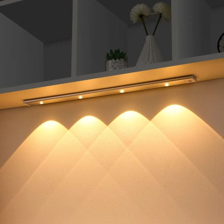 LED lampa sa baterijom za ormare